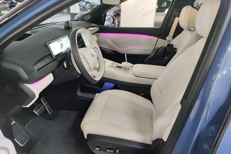 Used Nio ES7 2024 75 kWh Left Front Seat