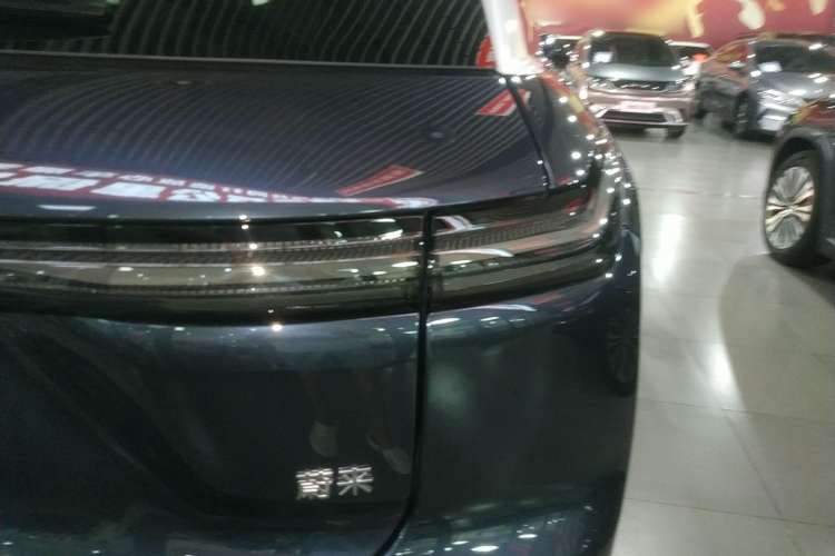 Used Nio ES7 2024 75 kWh Right Rear Taillight