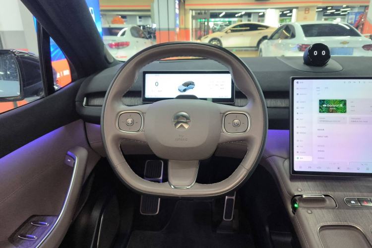 Used Nio ES7 2024 75 kWh Steering Wheel