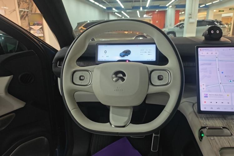 Used Nio ES7 2024 75 kWh Steering Wheel