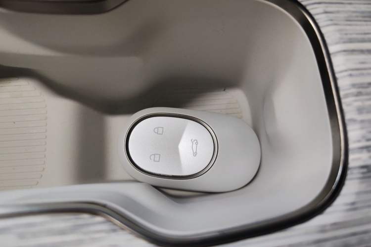 Used Nio ES7 2024 100kWh Signature Edition Interior 1