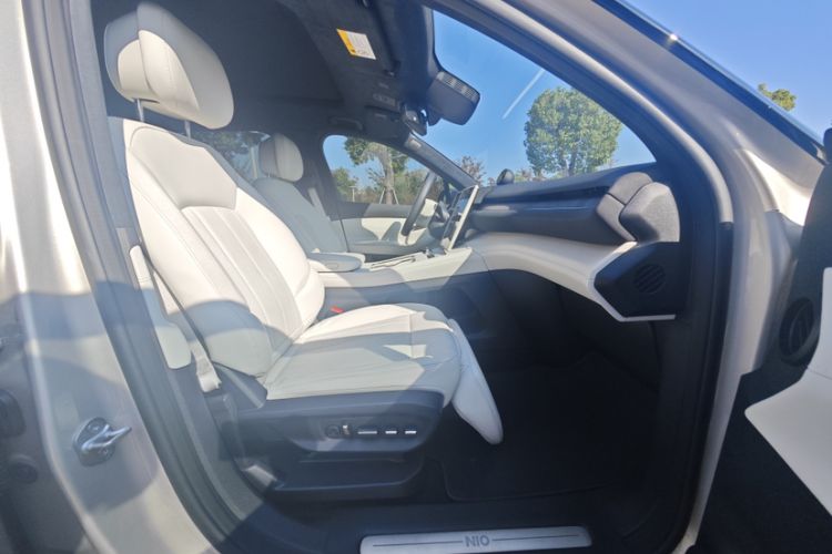Used Nio ES7 2024 100kWh Signature Edition Interior 3