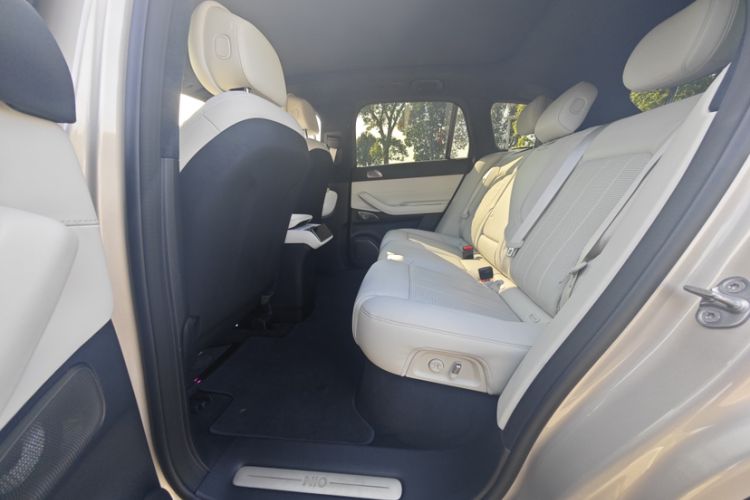 Used Nio ES7 2024 100kWh Signature Edition Interior 4