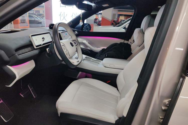 Used Nio ES7 2024 100kWh Signature Edition Left Front Seat