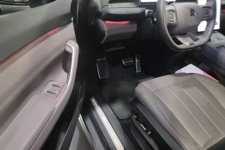 Used Nio ES7 2024 100kWh Driver Seat