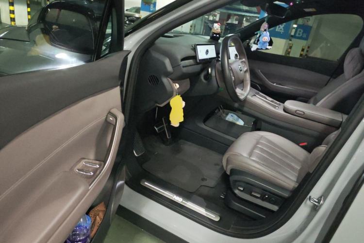 Used Nio ES7 2024 75 kWh Driver Seat