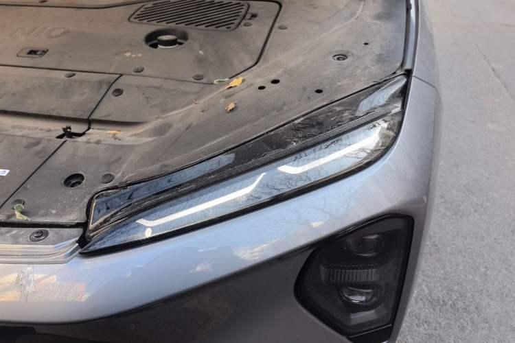 Used Nio ES7 2024 75 kWh Engine Bay Left