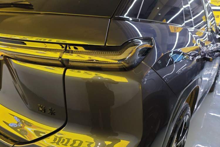 Used Nio ES7 2024 75 kWh Exterior 3