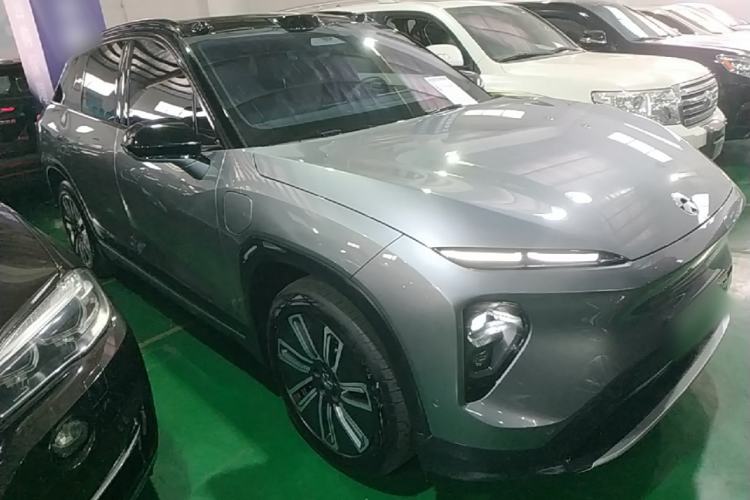 Used Nio ES7 2024 100kWh Front Right 45 Deg
