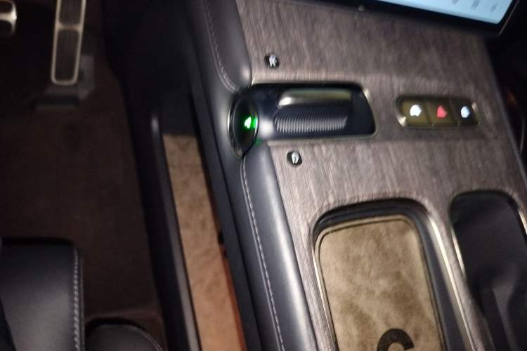 Used Nio ES7 2024 100kWh Gear Lever