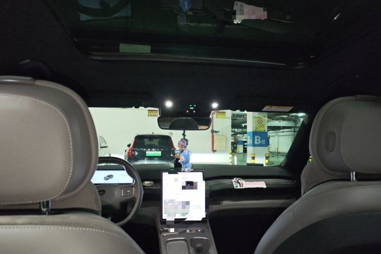 Used Nio ES7 2024 75 kWh Headliner