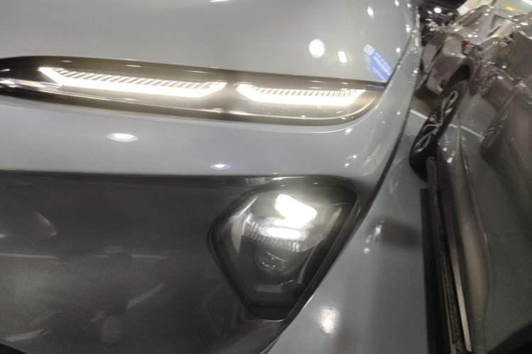 Used Nio ES7 2024 100kWh Left Front Headlight