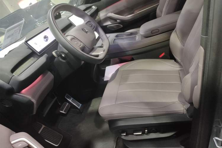 Used Nio ES7 2024 100kWh Left Front Seat