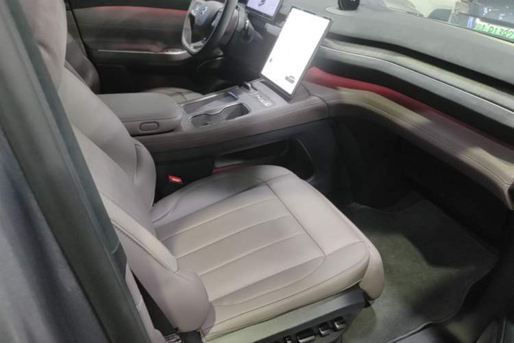 Used Nio ES7 2024 100kWh Right Front Seat