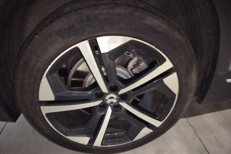 Used Nio ES7 2024 100kWh Right Rear Wheel Hub