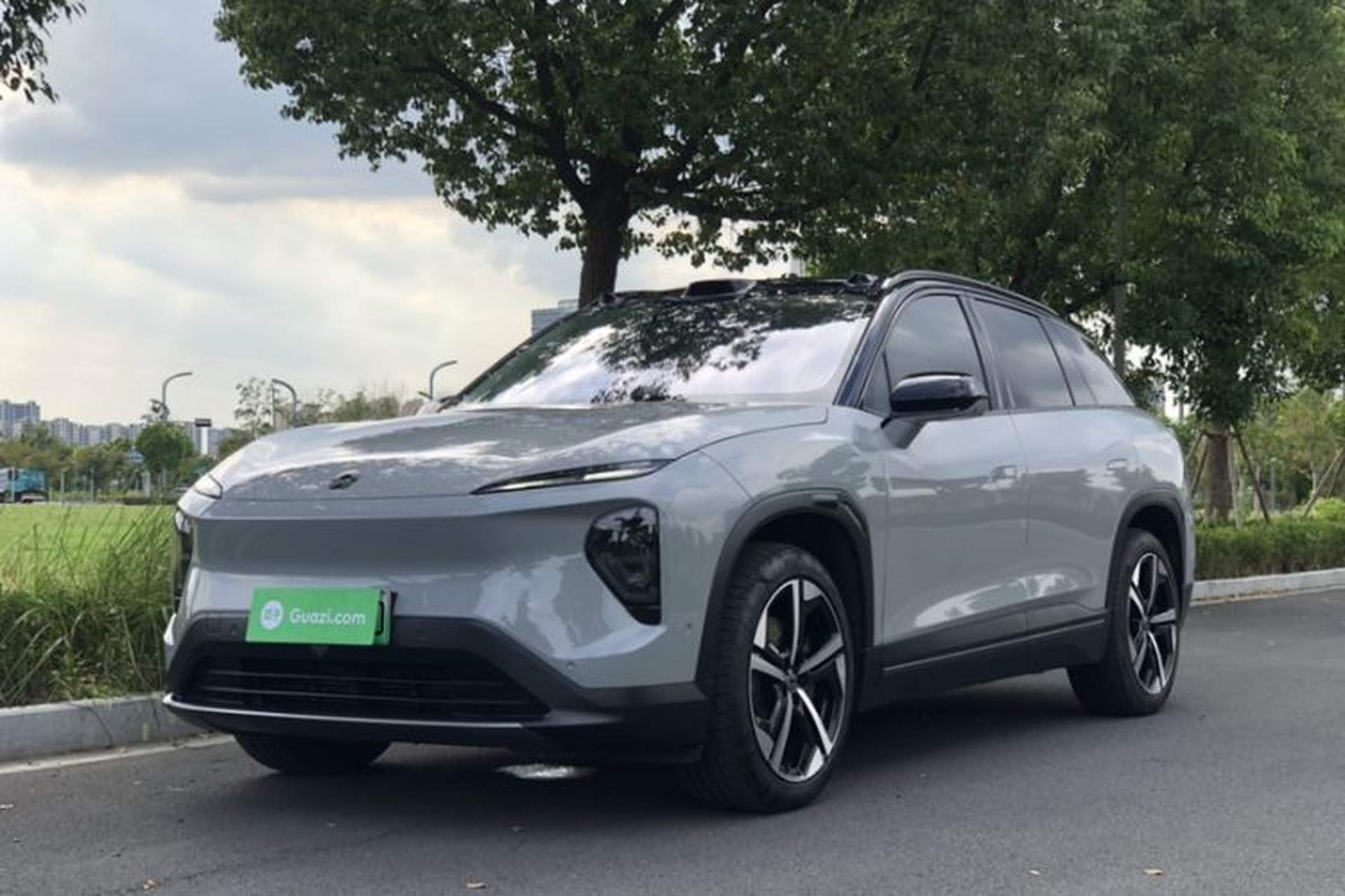 Used Nio ES7 2024 100kWh Signature Edition Front Left 45 Deg