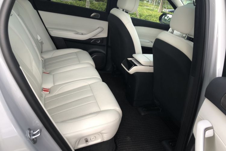 Used Nio ES7 2024 100kWh Signature Edition Interior 4