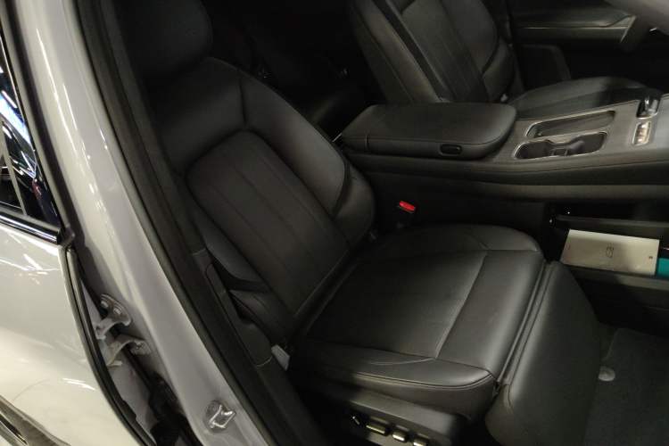 Used Nio ES7 2024 100kWh Right Front Seat