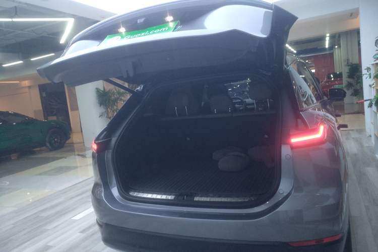 Used Nio ES7 2024 75 kWh Trunk