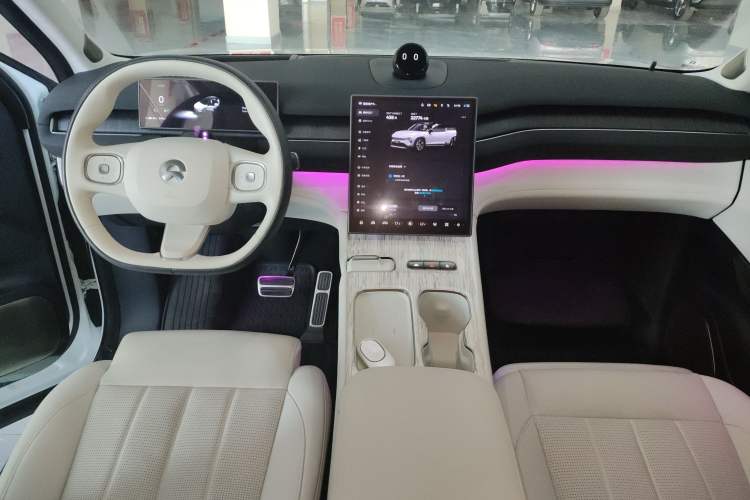Used Nio ES7 2024 100kWh Signature Edition Center Console