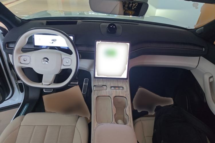 Used Nio ES7 2024 100kWh Signature Edition Center Console