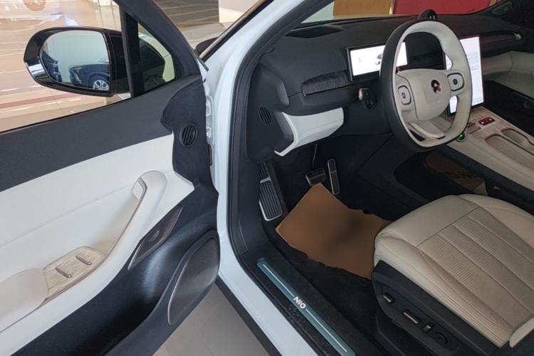 Used Nio ES7 2024 100kWh Signature Edition Driver Seat