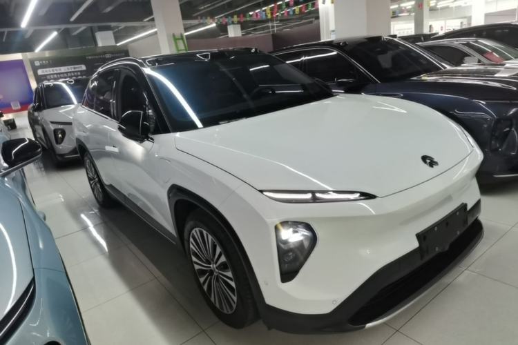 Used Nio ES7 2024 100kWh Front Right 45 Deg