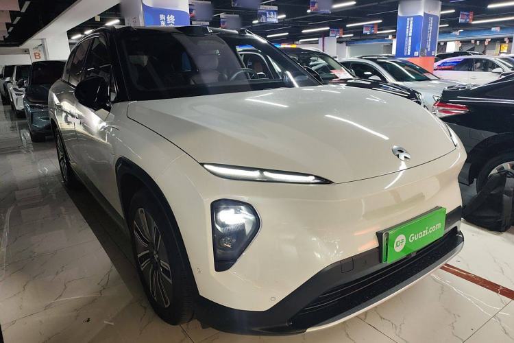 Used Nio ES7 2024 75 kWh Front Right 45 Deg