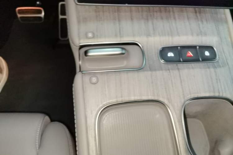 Used Nio ES7 2024 100kWh Gear Lever