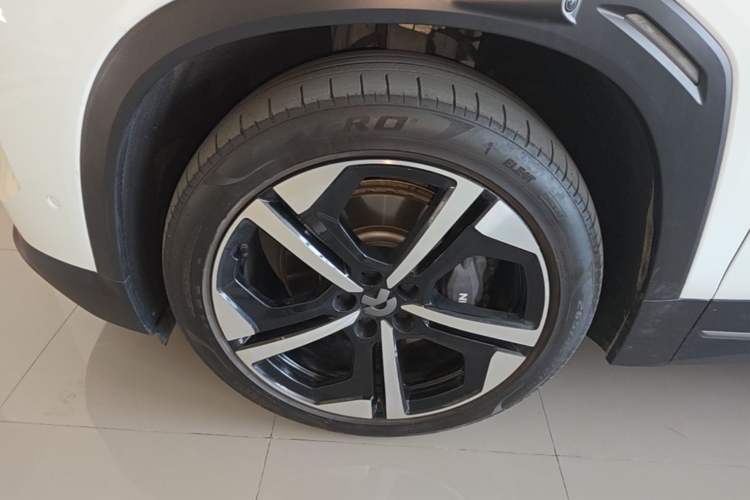 Used Nio ES7 2024 100kWh Signature Edition Left Front Wheel Hub