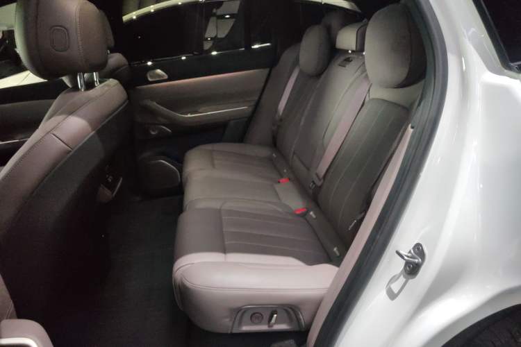 Used Nio ES7 2024 100kWh Signature Edition Left Rear Seat