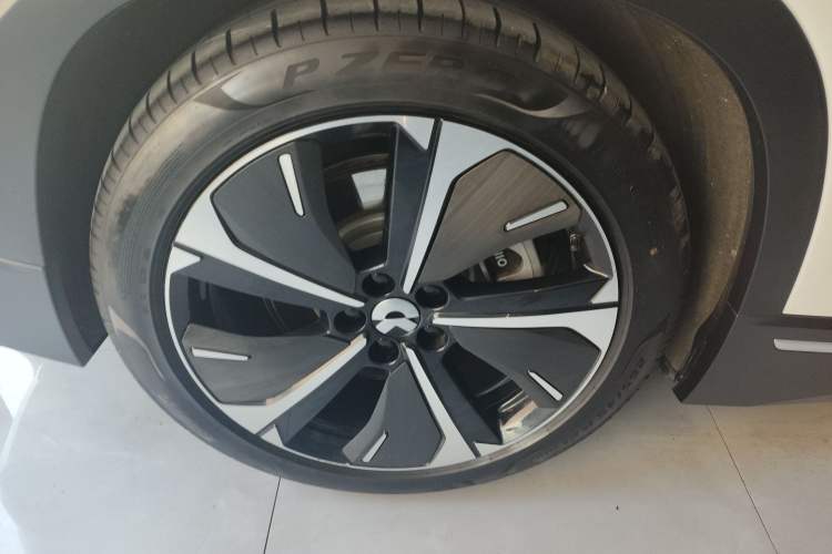 Used Nio ES7 2024 100kWh Signature Edition Right Rear Wheel Hub