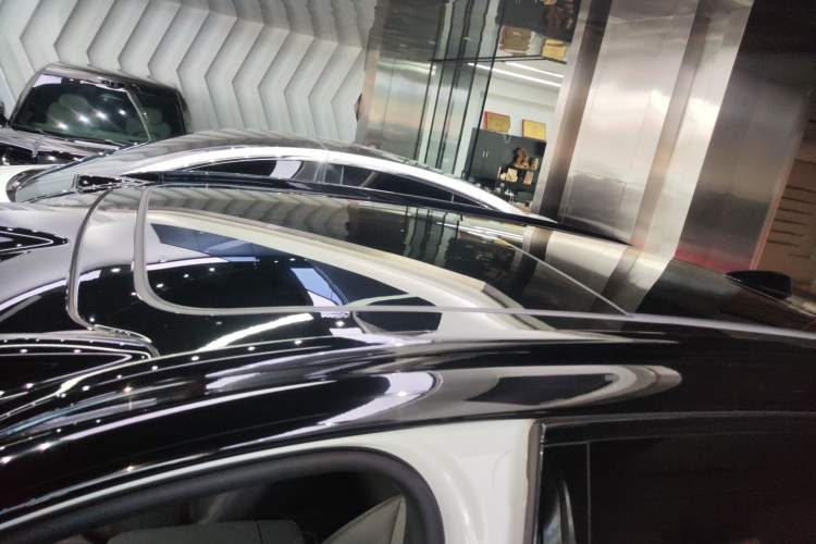 Used Nio ES7 2024 100kWh Signature Edition Roof