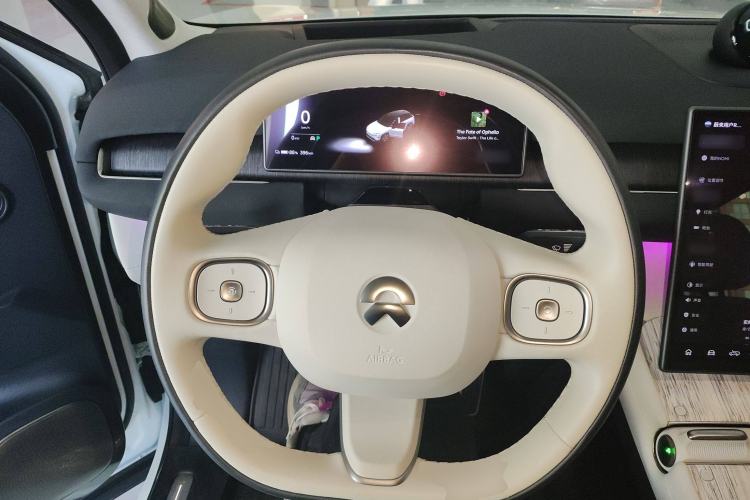 Used Nio ES7 2024 100kWh Signature Edition Steering Wheel