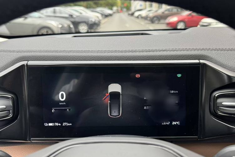Used Nio ES8 2018 355 km Base Version 7-Seater Edition Interior 12