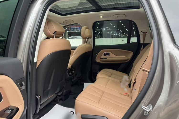Used Nio ES8 2018 355 km Base Version 7-Seater Edition Interior 7
