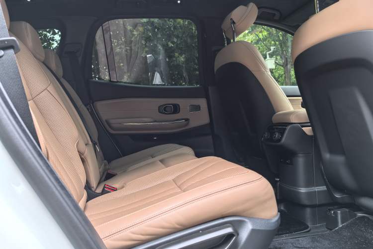 Used Nio ES8 2022 100kWh Signature Edition Seven-Seater Interior 3