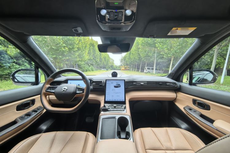 Used Nio ES8 2022 100kWh Signature Edition Seven-Seater Interior 6