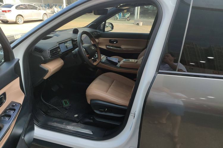 Used Nio ES8 2022 100kWh Signature Edition Seven-Seater Left Front Seat