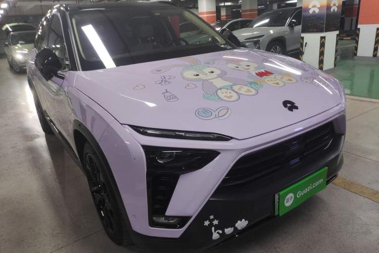 Used Nio ES8 2020 450 km Range 6-Seater Version Front Right 45 Deg