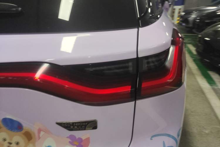 Used Nio ES8 2020 450 km Range 6-Seater Version Right Rear Taillight