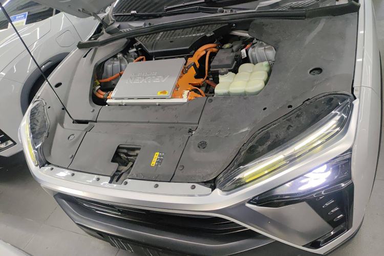 Used Nio ES8 2020 580 km Range Signature Edition Six-Seater Version Engine Bay