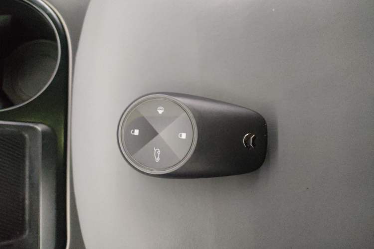 Used Nio ES8 2020 580 km Range Signature Edition Six-Seater Version Interior 1