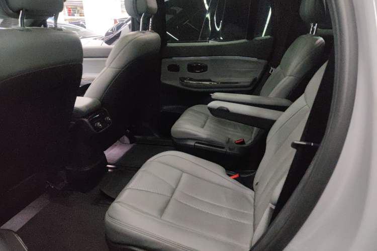 Used Nio ES8 2020 580 km Range Signature Edition Six-Seater Version Interior 4