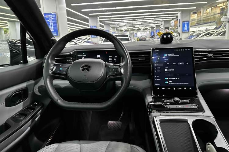Used Nio ES8 2020 580 km Range Signature Edition Six-Seater Version Interior 6