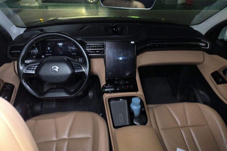 Used Nio ES8 2018 355 km Base Version 6-Seater Edition Center Console