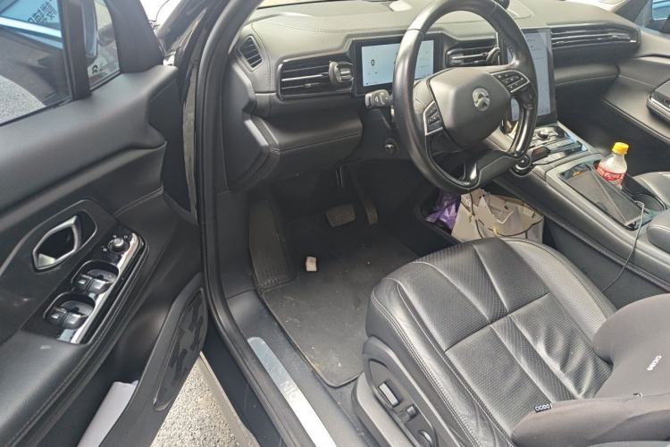 Used Nio ES8 2018 355 km Base Version 7-Seater Edition Driver Seat