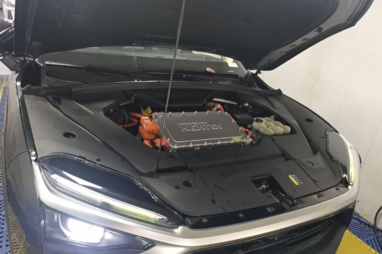 Used Nio ES8 2018 Founder Edition Engine Bay