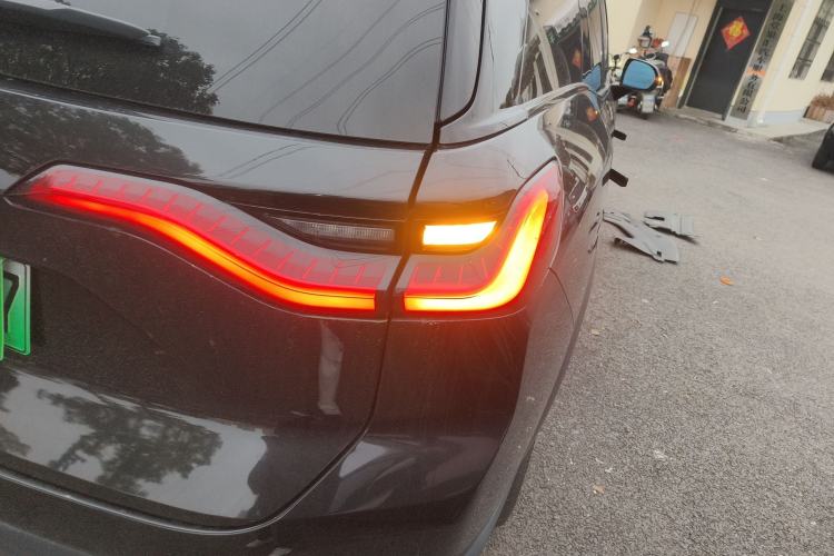 Used Nio ES8 2018 Founder Edition Exterior 3