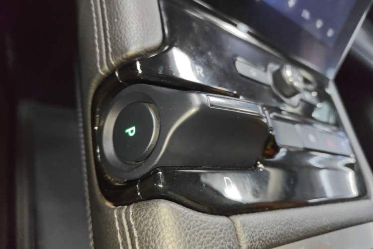 Used Nio ES8 2018 355 km Base Version 6-Seater Edition Gear Lever